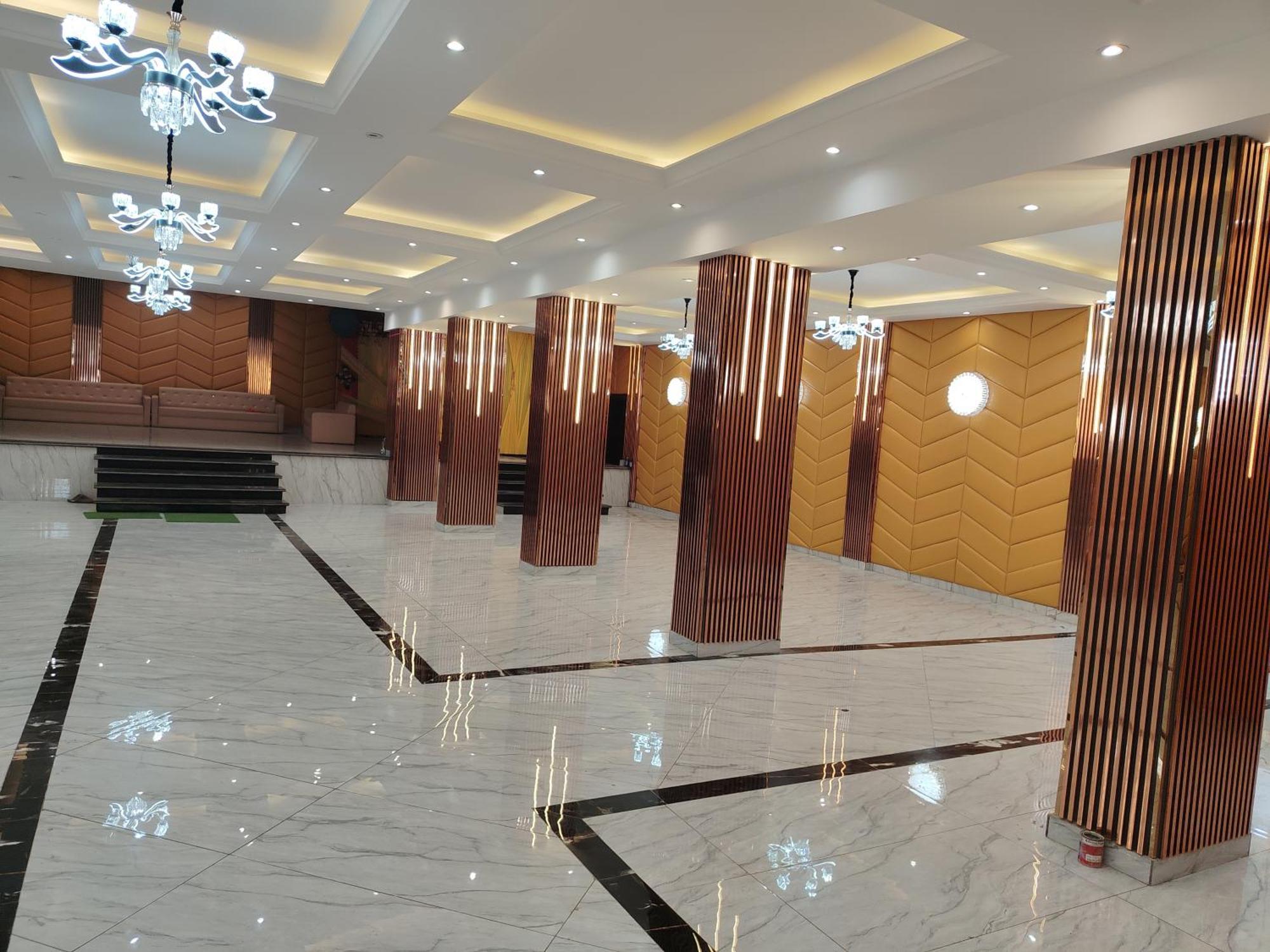 Hotel Dev International Khalilabad Esterno foto
