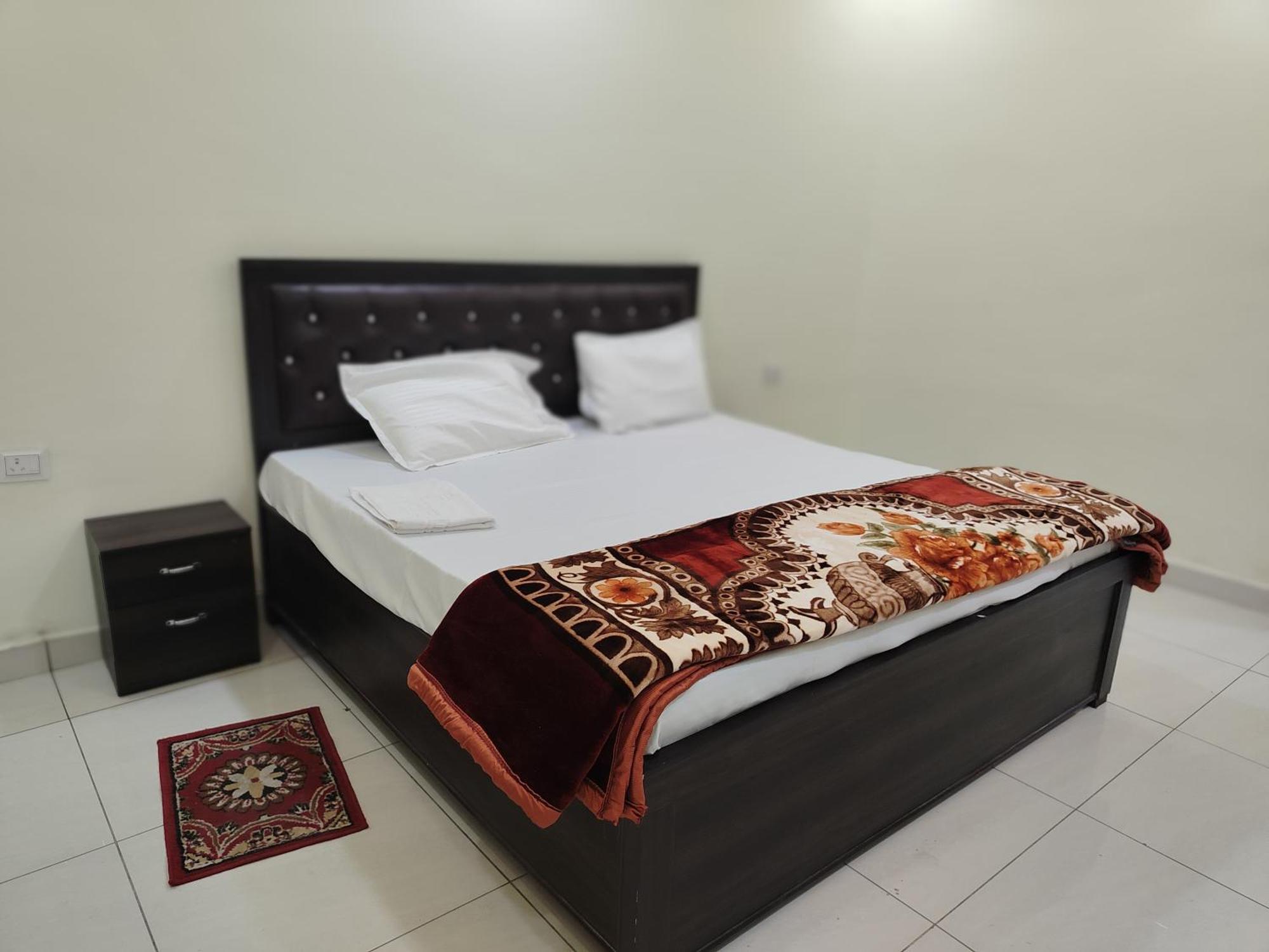 Hotel Dev International Khalilabad Esterno foto