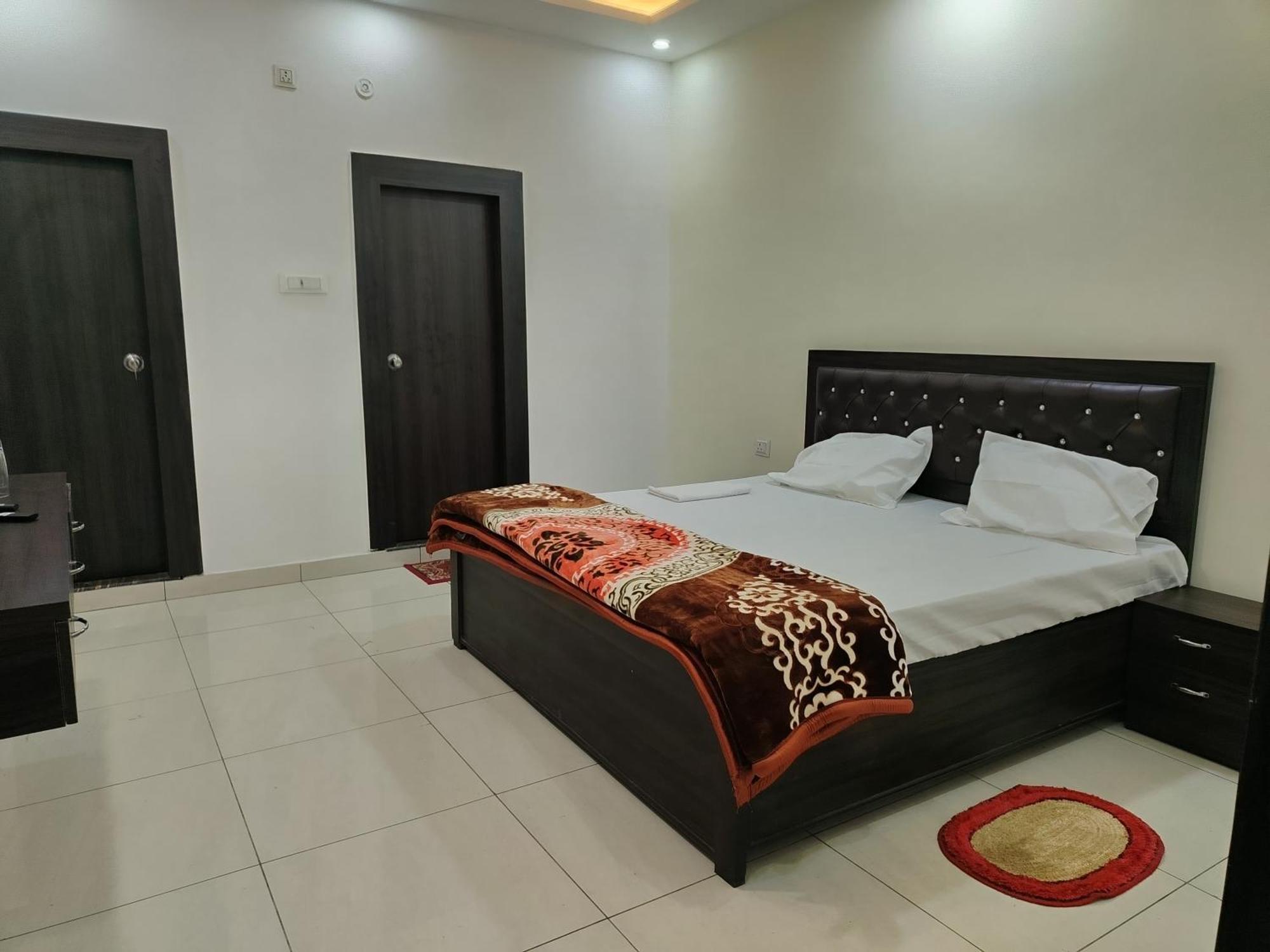 Hotel Dev International Khalilabad Esterno foto
